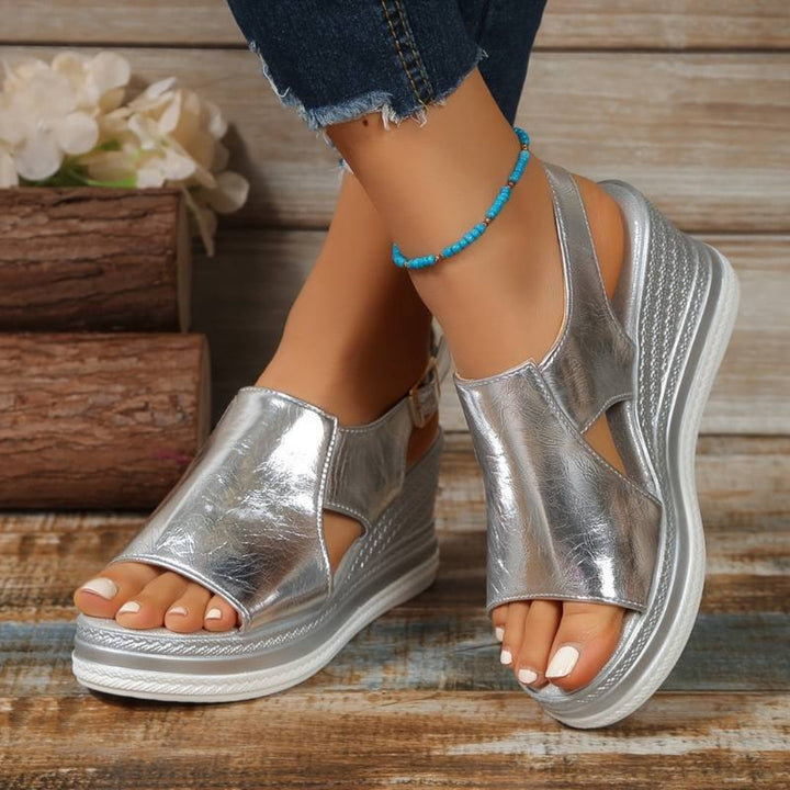 Kobiece Metaliczne Sandały na Wysokim Obcasie – Buty na Lato z Zapięciem na Piętę