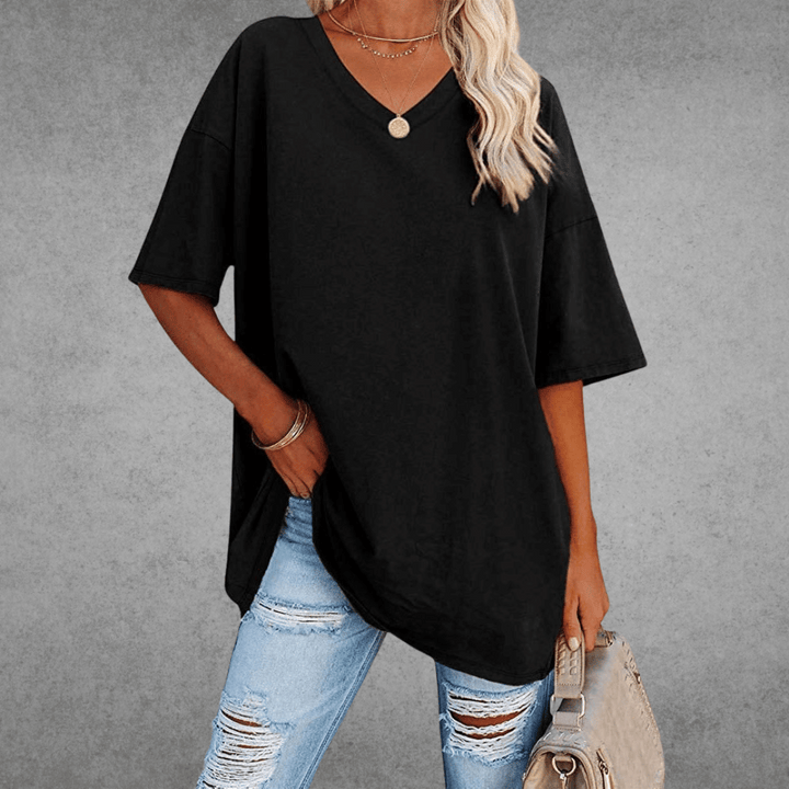 Kobiece Oversize T-Shirt z Dekoltem w Serek i Krótkim Rękawem