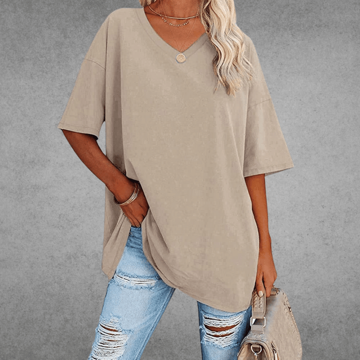 Kobiece Oversize T-Shirt z Dekoltem w Serek i Krótkim Rękawem