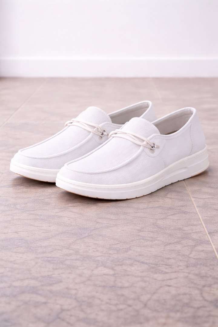 Damskie Mokasyny na Slip-On z Dekoracyjnym Paseczkiem