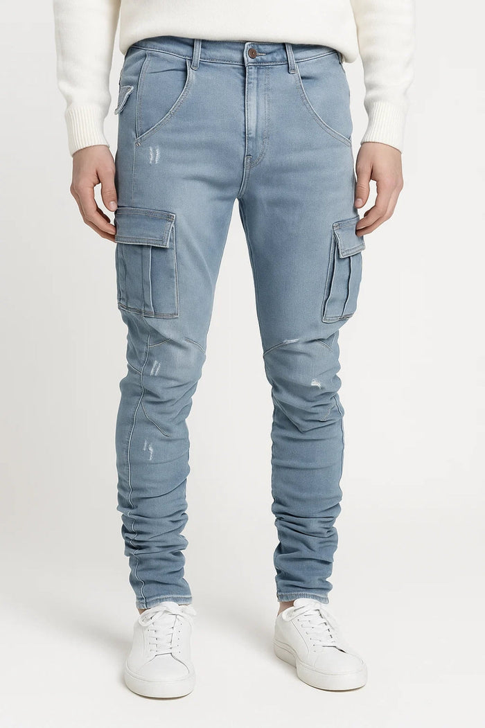 Męskie tapered cargo jeans z kieszeniami użytkowymi, dopasowane do stylu ulicznego