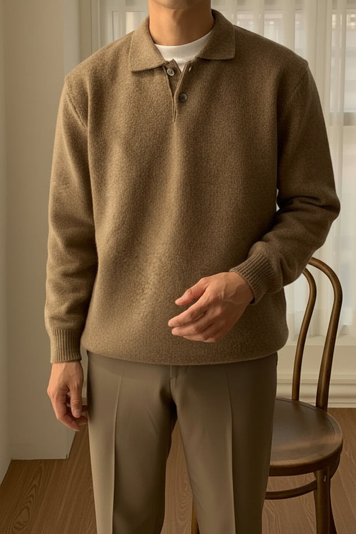 Męski sweter polo z guzikami – miękka dzianina na elegancką, codzienną odzież na jesień