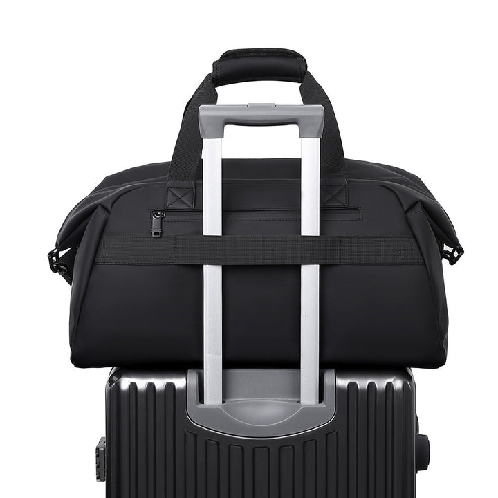 Męska minimalistyczna torba podróżna typu duffel na ramię na nocny wyjazd