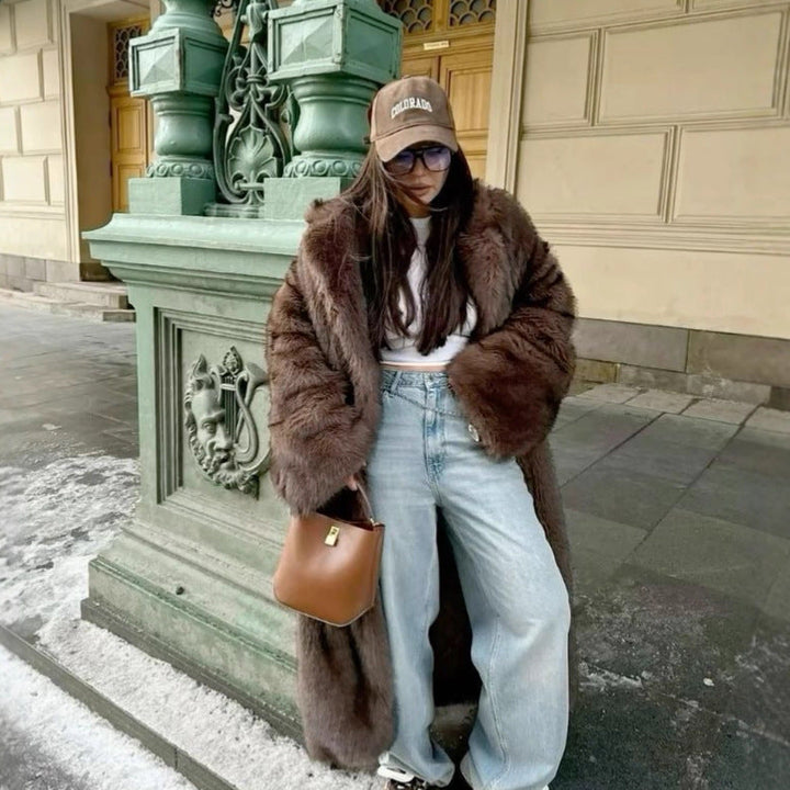 Kobiecą Oversized Kurtka z Sztucznego Futra – Długa Warstwa Zimowa na Eleganckie Miejskie Stylizacje