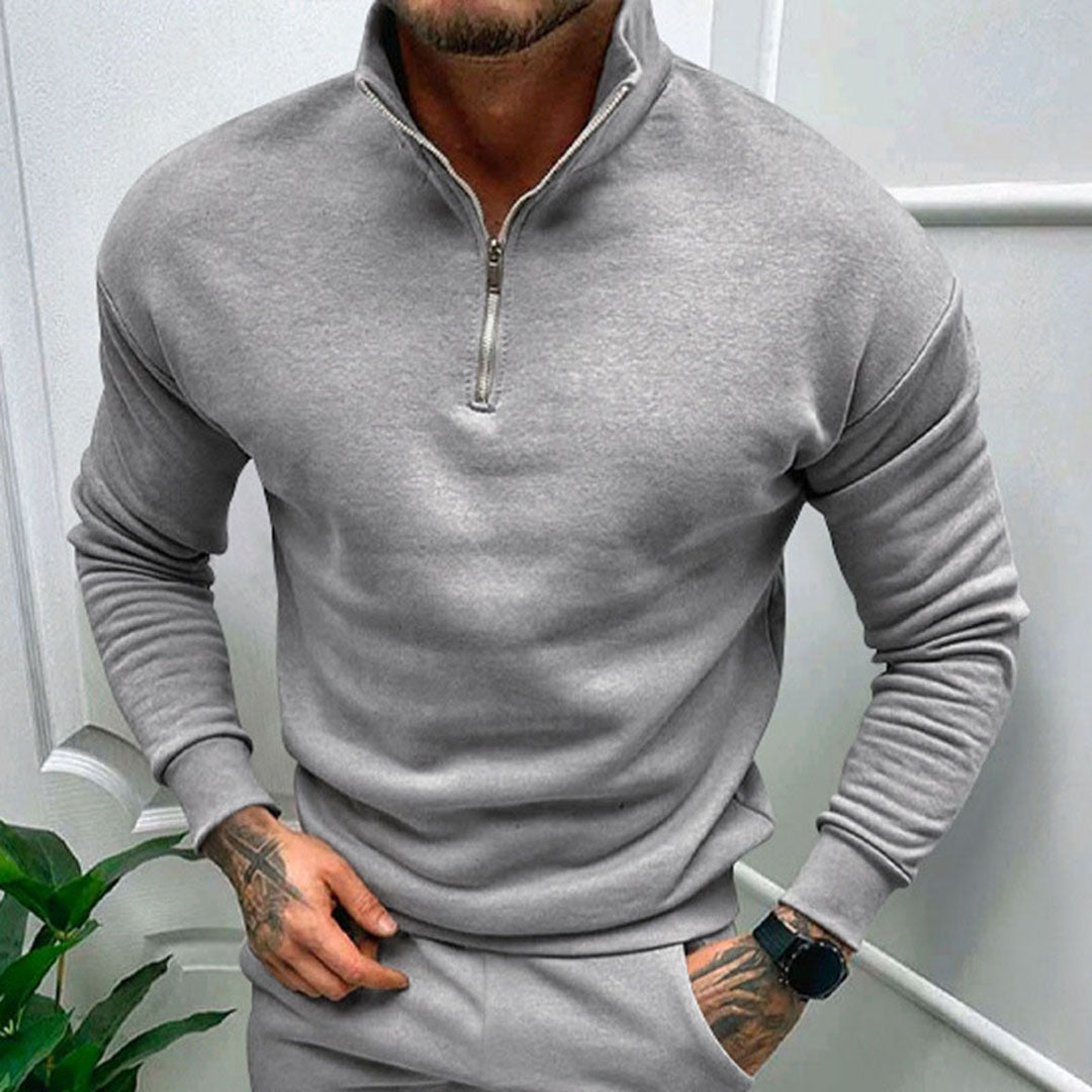 Męski sweter z stójką i pół zamkiem