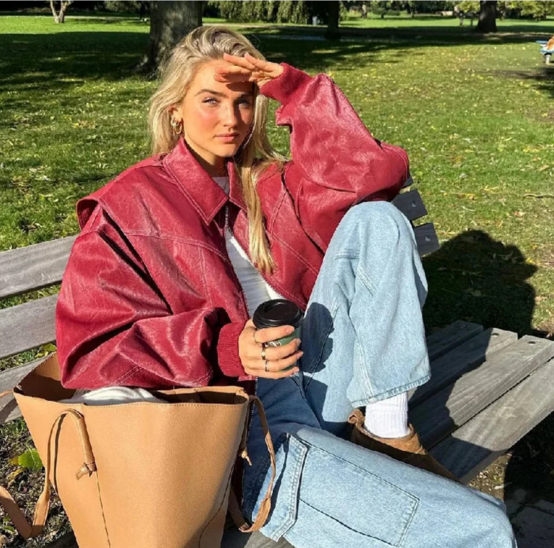Damska Oversized Kurtka Bomber z Wegetariańskiej Skóry – Nowoczesna Warstwa Streetwear na Dzień i Wieczór