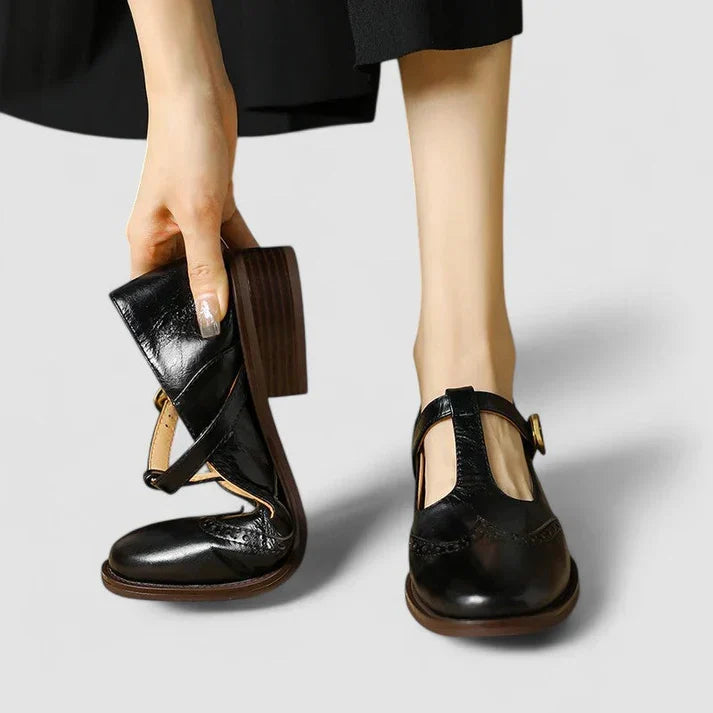 Damskie buty Mary Jane z detalem w postaci klamry