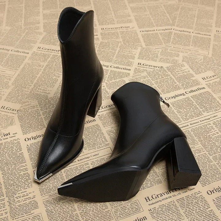 Kobiece Botki na Obcasie – Eleganckie Buty na Co Dzień