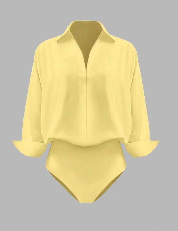 Damski bodysuit z kołnierzykiem i drapowanymi długimi rękawami