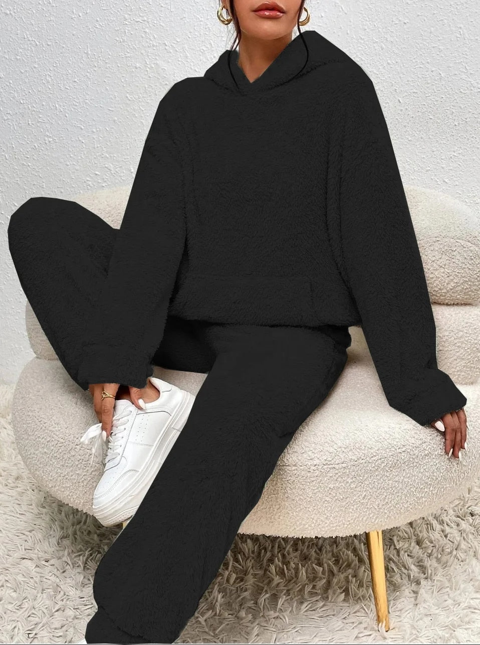 Zestaw Damski Teddy – Kapturowy Fleece Dwuczęściowy na Zimowy Relaks