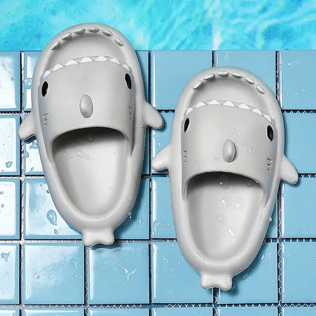 Męskie lekkie klapki EVA na basen – szybkoschnące klapki Shark na wakacje letnie