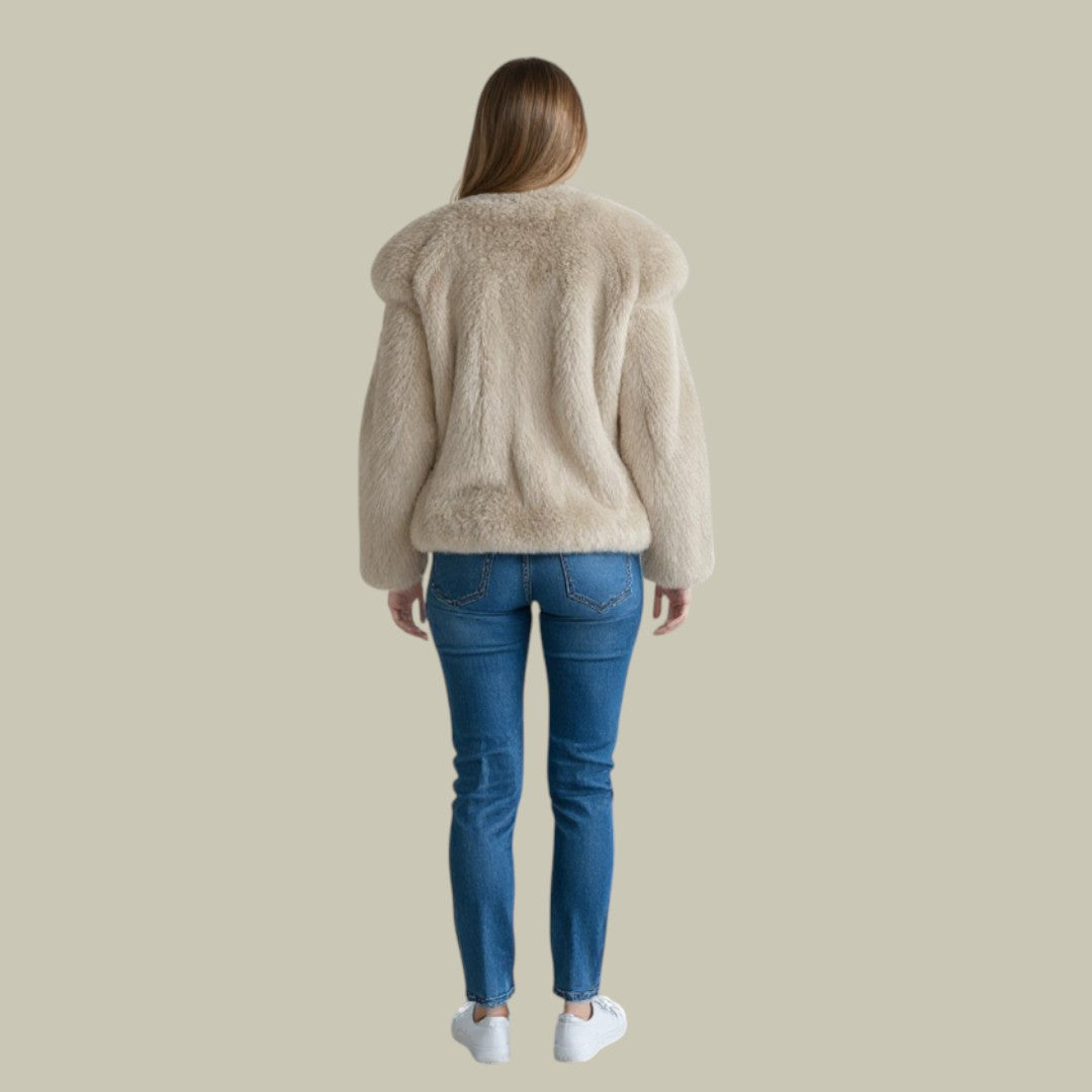 Damski sweter z wysokim kołnierzem – Oversized pulower na zimę