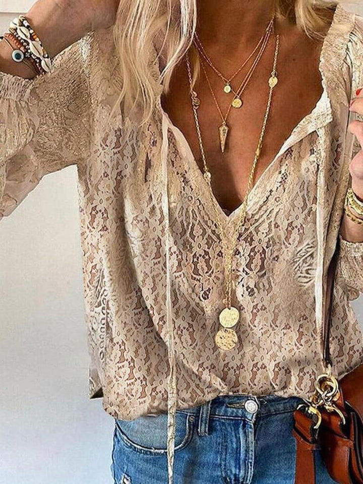 Bluzka Boho z Dekoltem w Serek dla Kobiet – Luźna Bluzka z Koronkowymi Detalami na Letnie Dni i Weekendowe Noszenie