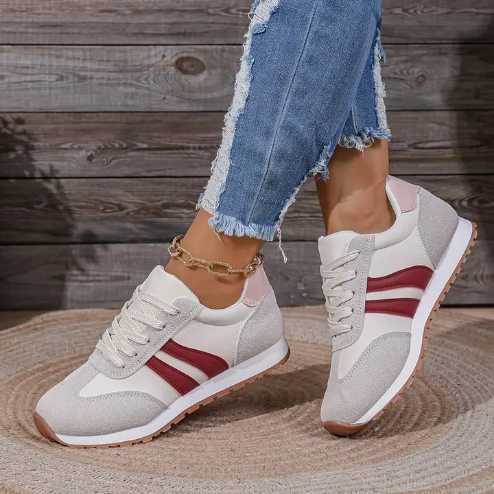 Kobiece Retro Trampki – Lekkie Sneakersy z Sznurowadłami na Co Dzień