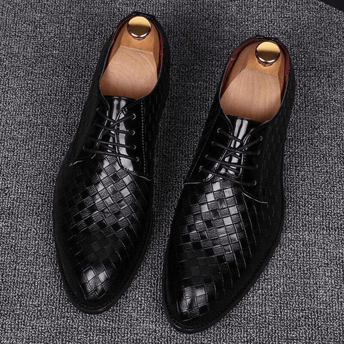 Męskie Eleganckie Buty z Tłoczonym Wzorem i Sznurowaniem