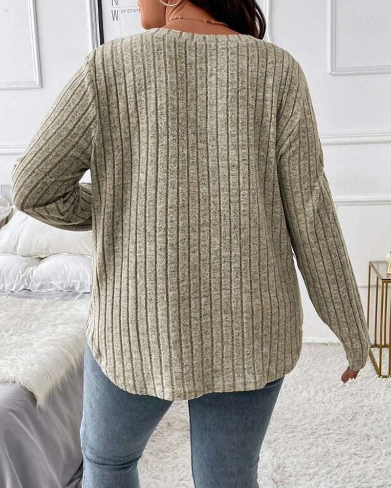 Damski sweter jednokolorowy z dekoltem w serek, długim rękawem, wykonany z miękkiej mieszanki bawełny, w casualowym, codziennym, wygodnym kroju