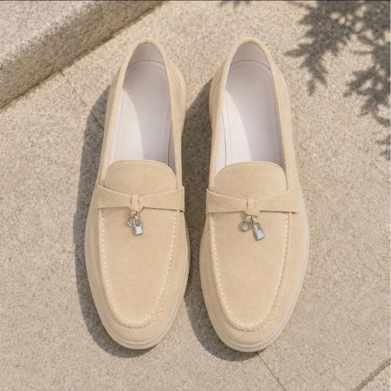 Kobiece Teksturowane Loafersy na Platformie Slip On