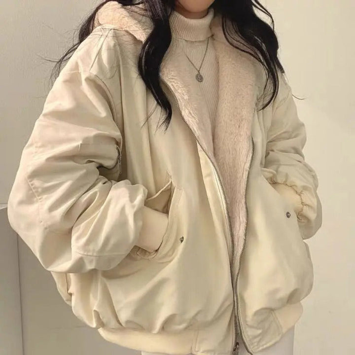 Kobieca Oversized Kurtka Bomber – Kapturowa Warstwa Użyteczna na Casualowe Zimowe Dni
